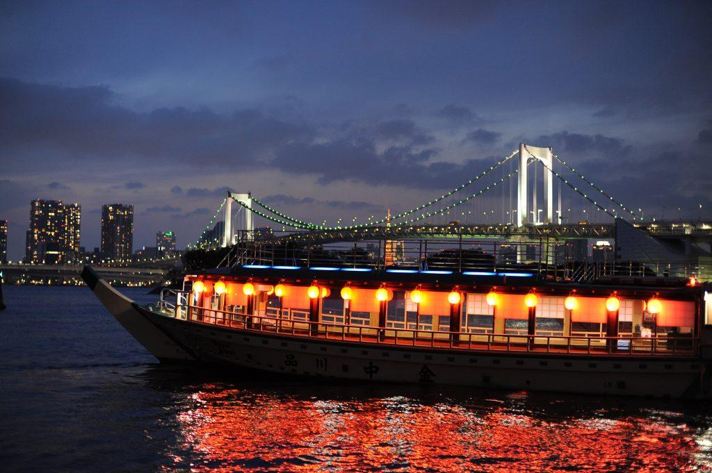 Yakatabune has been an attraction in Asakusa since the Edo era